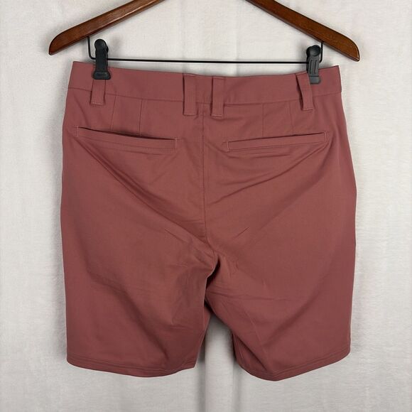 RHONE Men's 9" Inseam Commuter Short Premium Mens Activewear Size 30 NWT - Picture 5 of 6